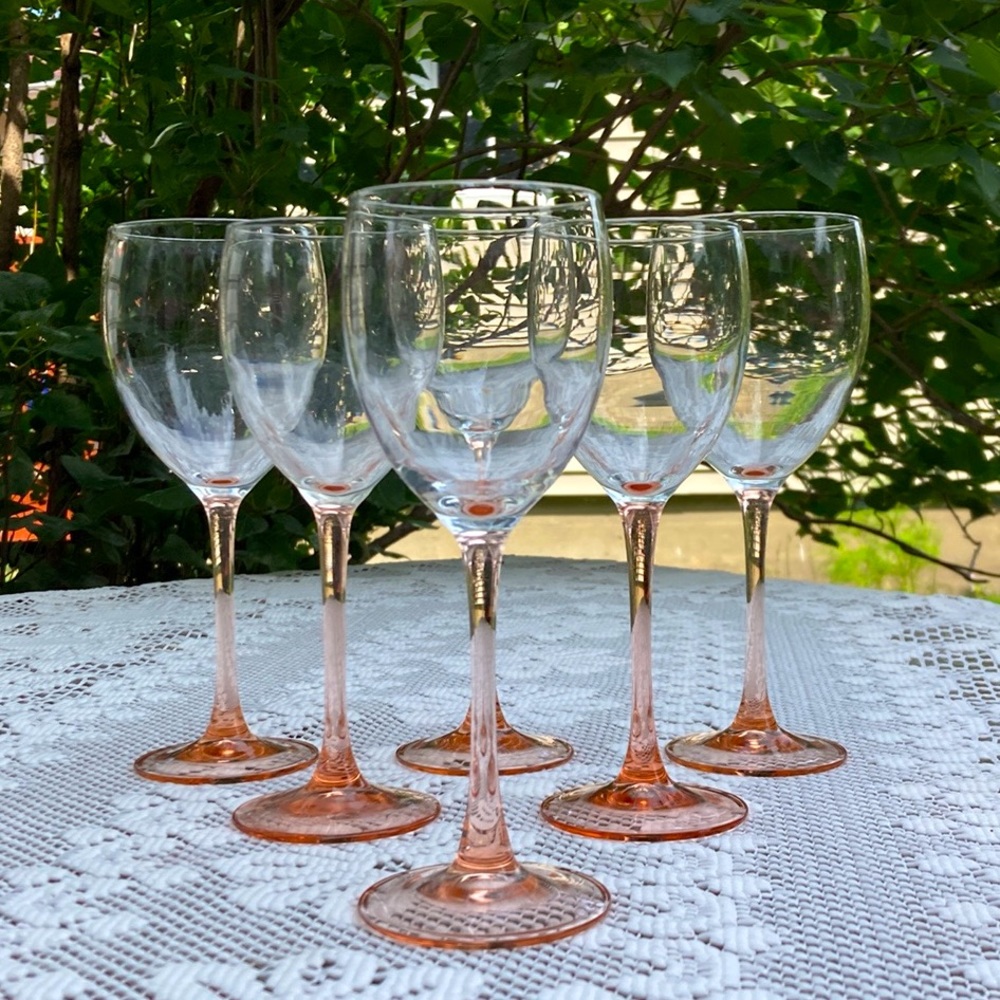 Set of 6 pink stemmed vintage luminarc france wine glasses